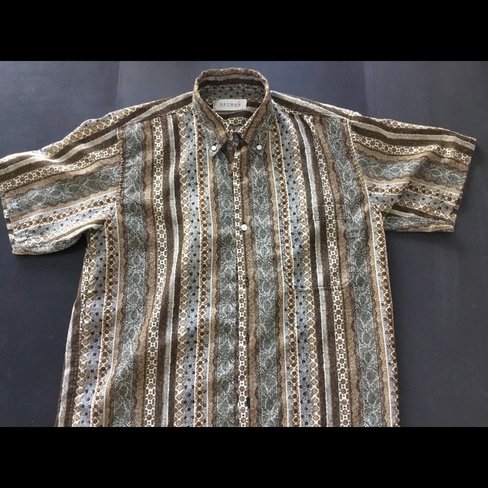 Men’s short sleeve button up